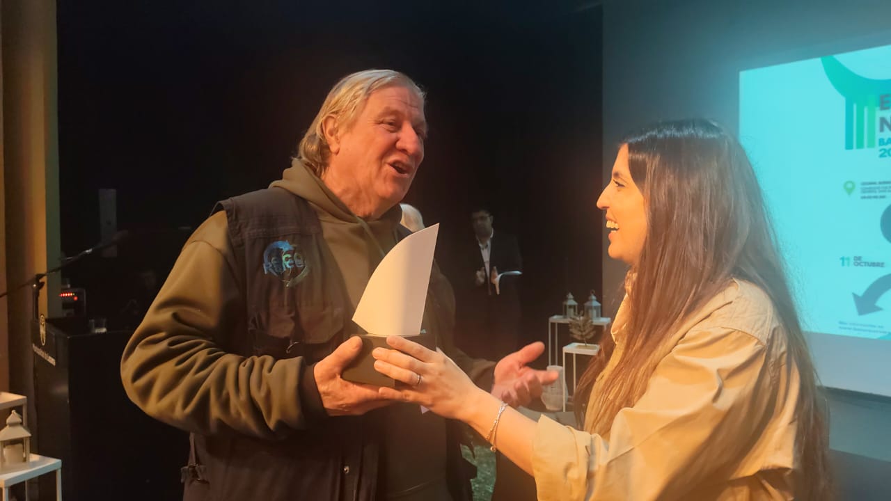 Reconocimiento a su trayectoria en el III Encuentro Nacional Basura Cero Argentina 2026